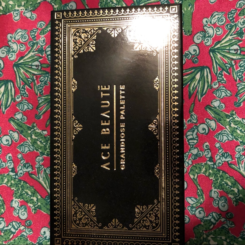 Ace Beautē Eyeshadow Pallet